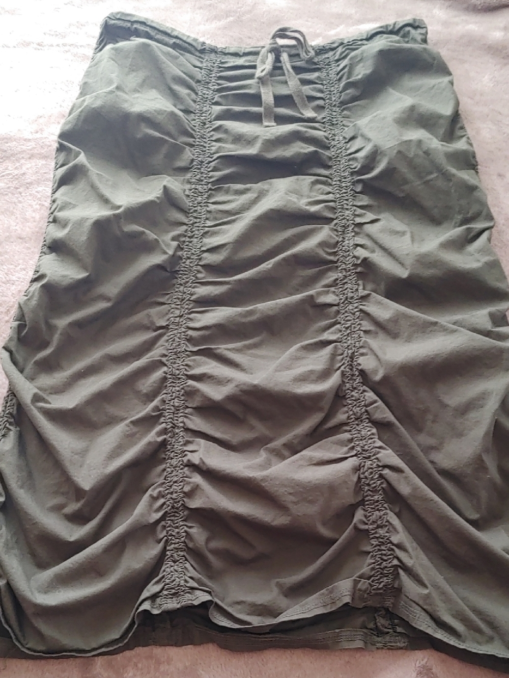 XCVI Olive Green Ruched 3/4 Length Skirt Sz MED